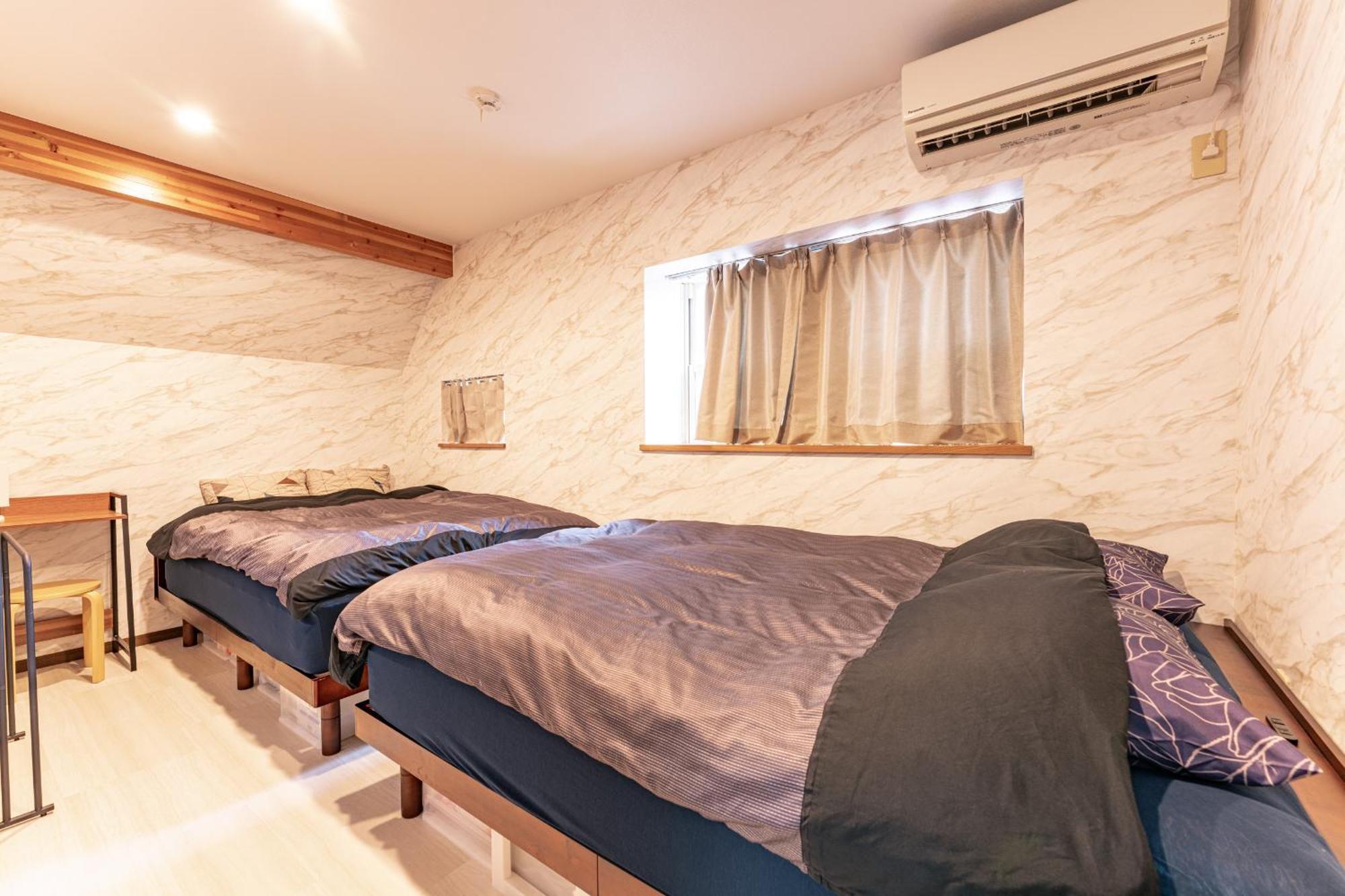 Grand Piano & Shinjuku 5min Walk From Station *